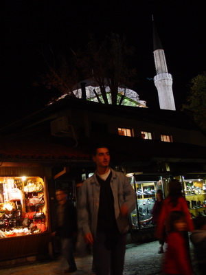 noční Sarajevo