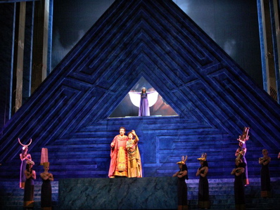závěr - Radames a Aida v hrobce